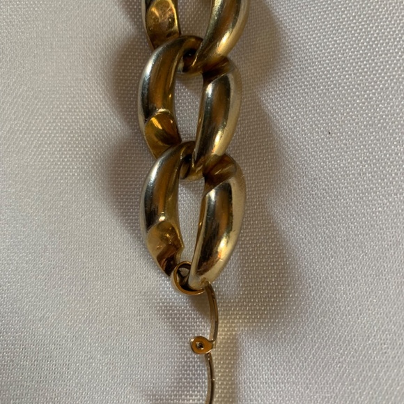 🎉Host Pick🎉.Dior Vintage Antique Gold Curb Link Chain Bracelet! - Picture 3 of 11